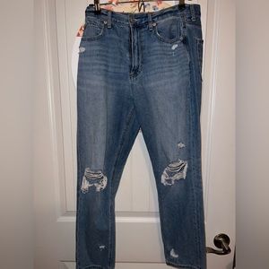 American Eagle Mom Jeans